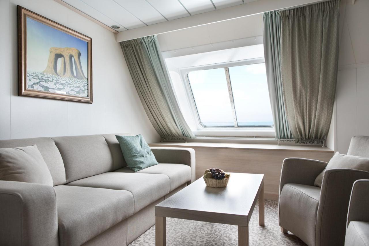 Tallink Ferry - Baltic Queen To Stockholm