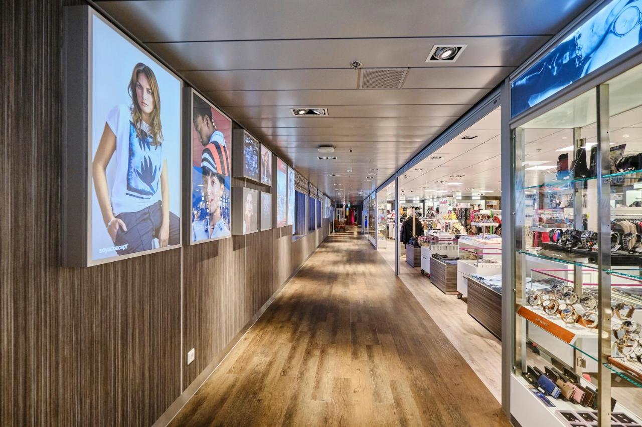 Tallink Ferry - Baltic Queen To Stockholm 